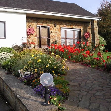 Hotel La Parenthese Libramont-Chevigny Exterior foto